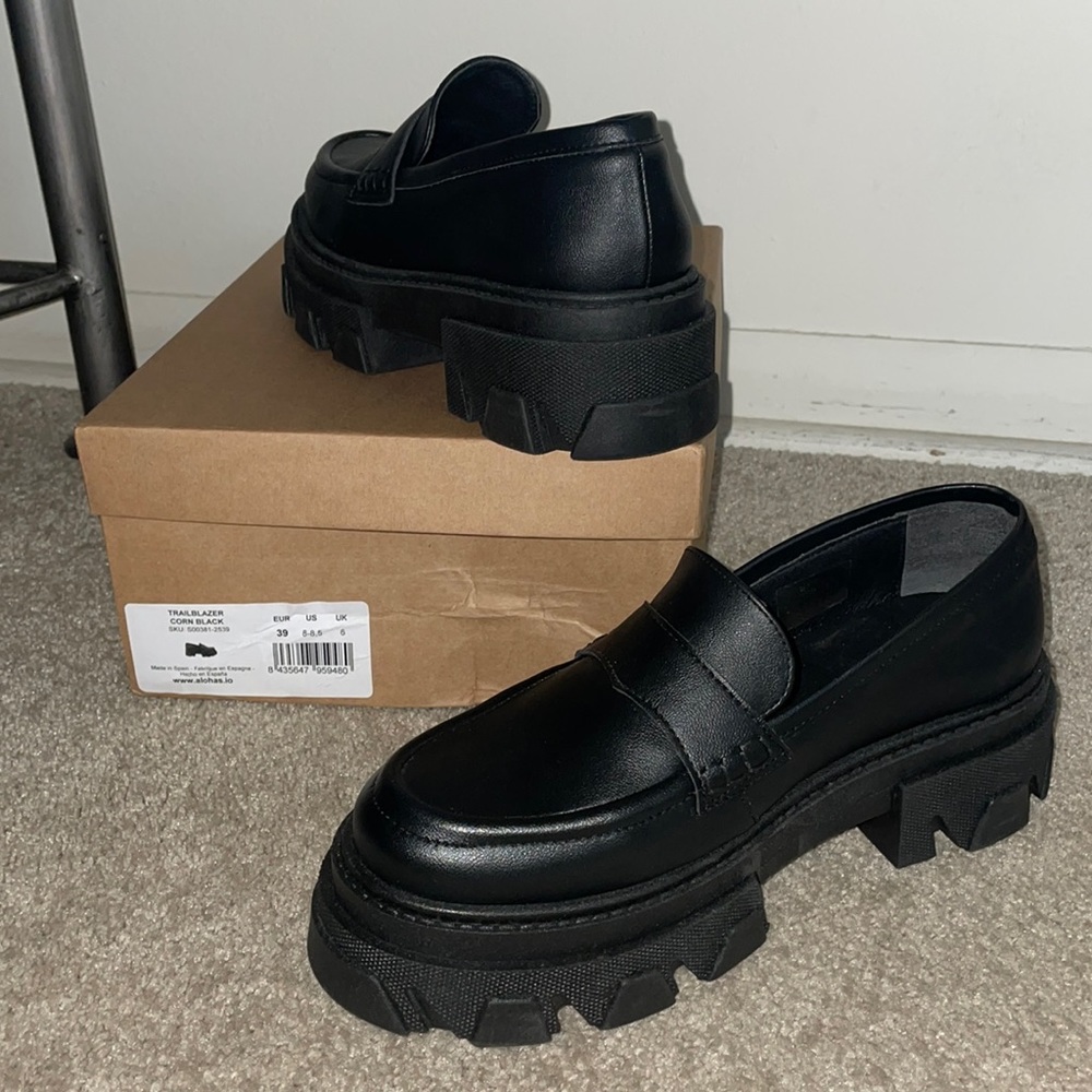 ALOHAS Trailblazer corn platform penny loafers